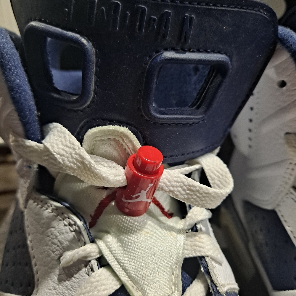 Jordan 6 - Picture 3 of 6